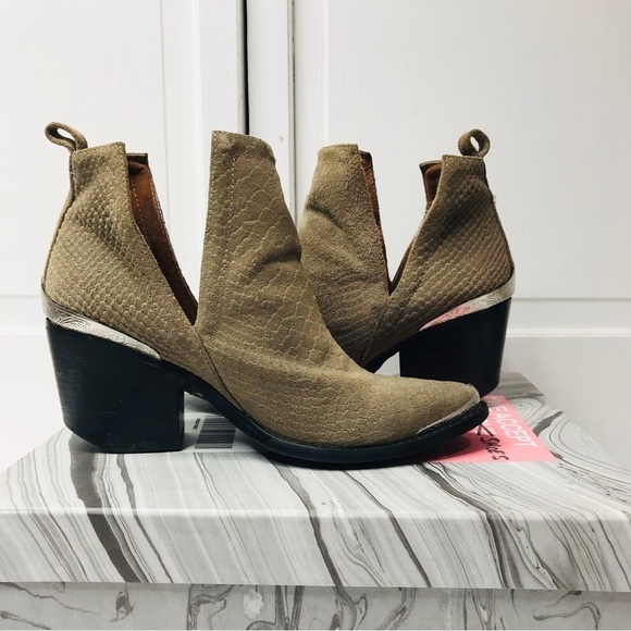 Price firm JEFFREY CAMPBELL Cromwell Snake Pointed Toe Cowboy Boots Size 6 - Picture 5 of 9